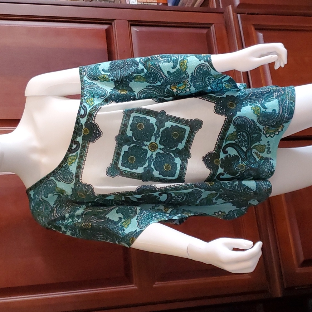 Paisley tunic top